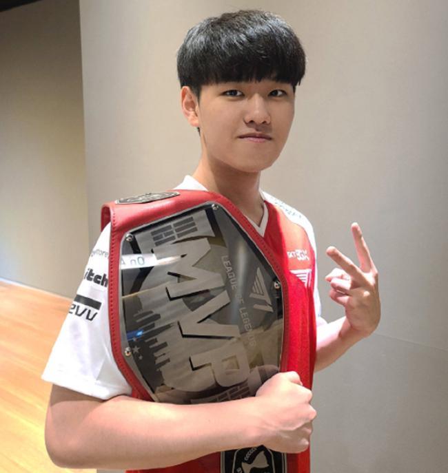 则为他赢得 则为他赢得