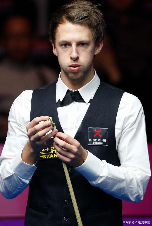 在希罗持球 在希罗持球